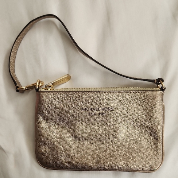 Michael Kors Metallic Gold Wristlet W Fur Heart Hair Clip - Picture 2 of 9